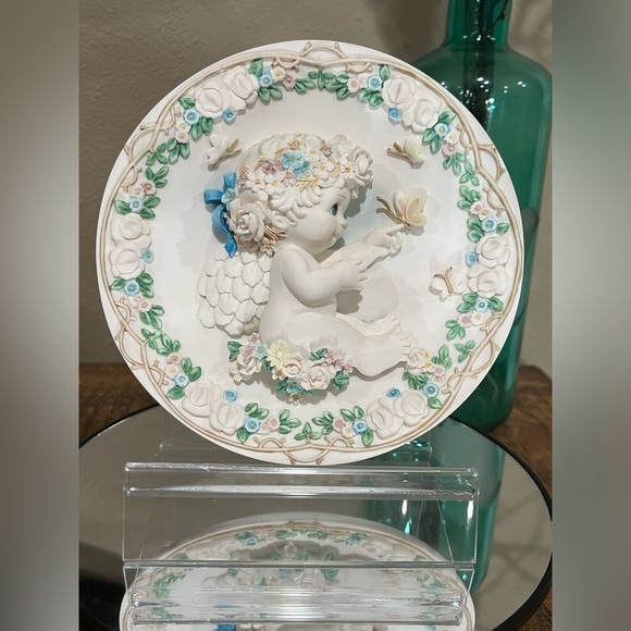 Dreamsicles collectible Plate: Love’s Gentle Touch - Picture 2 of 5